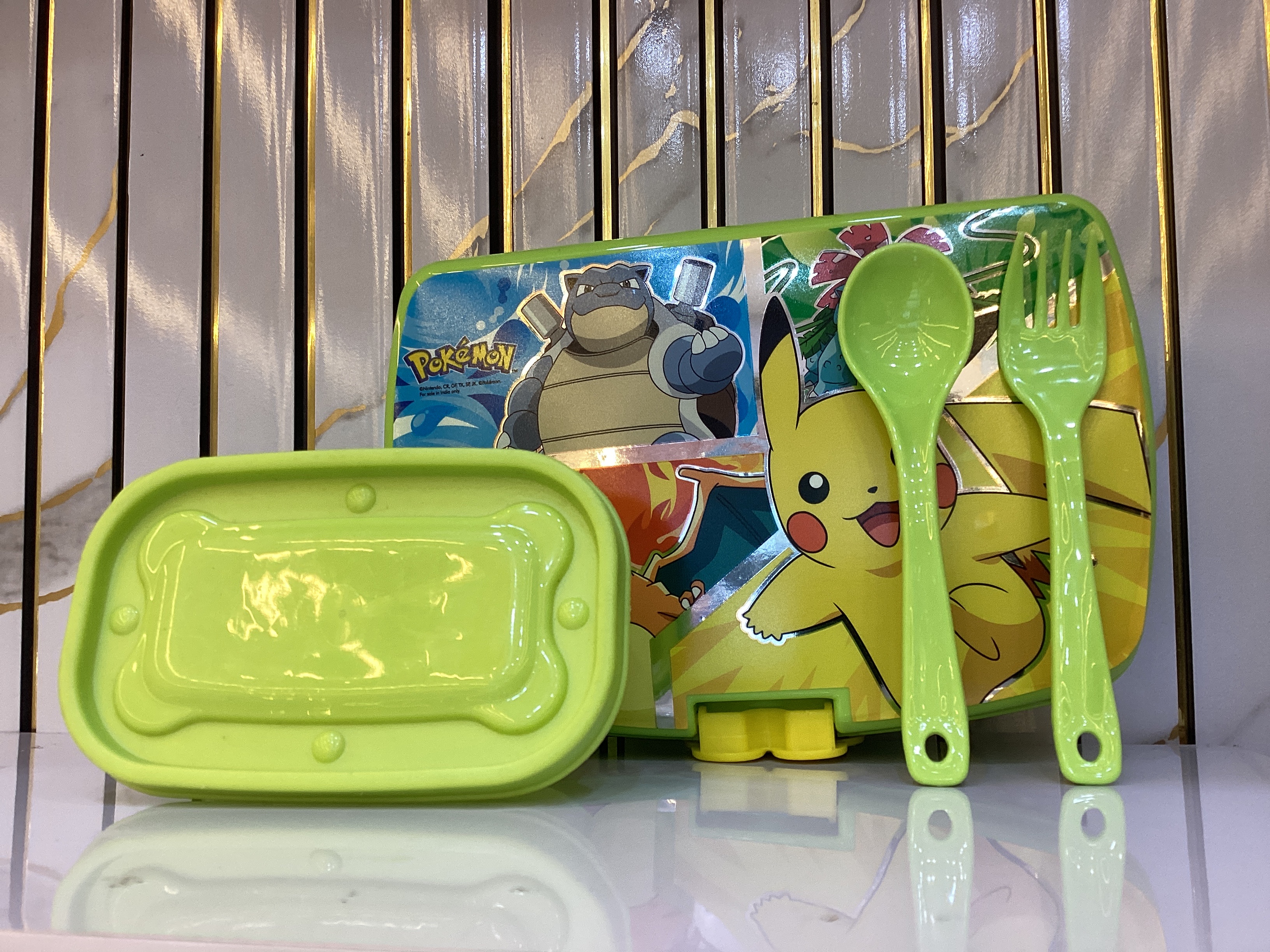 Paras Lucky Kids Plastic Lunch Box — Green