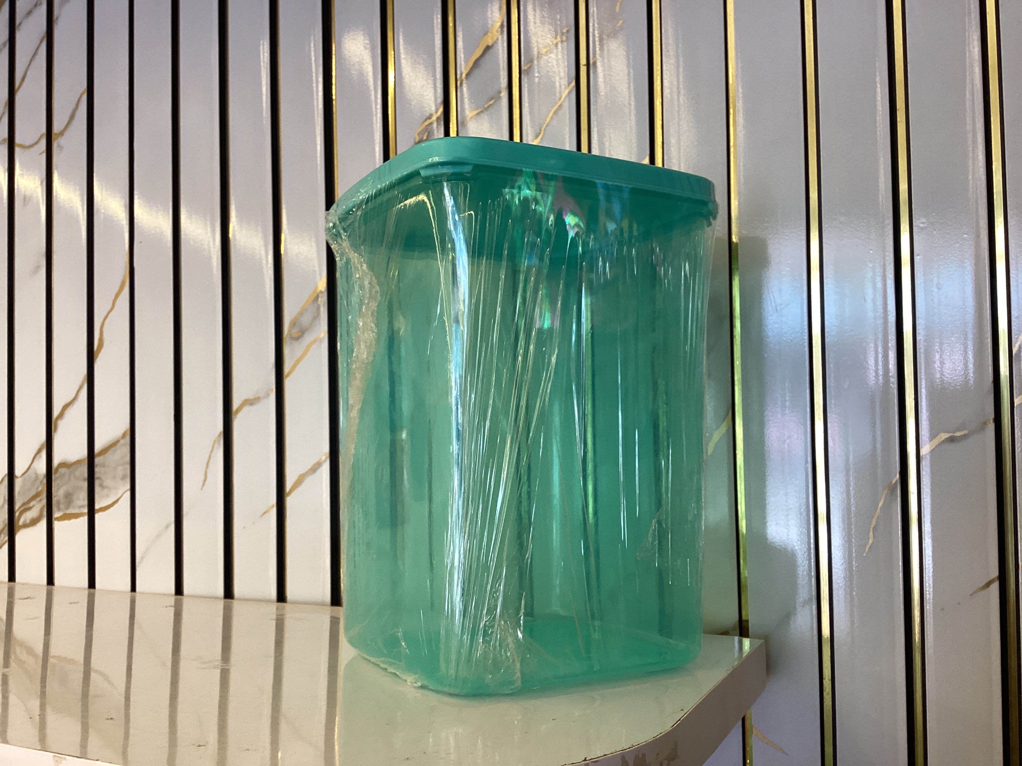 Varmora Transparent Plastic Container (850 ml) — Blue / 1250 ml