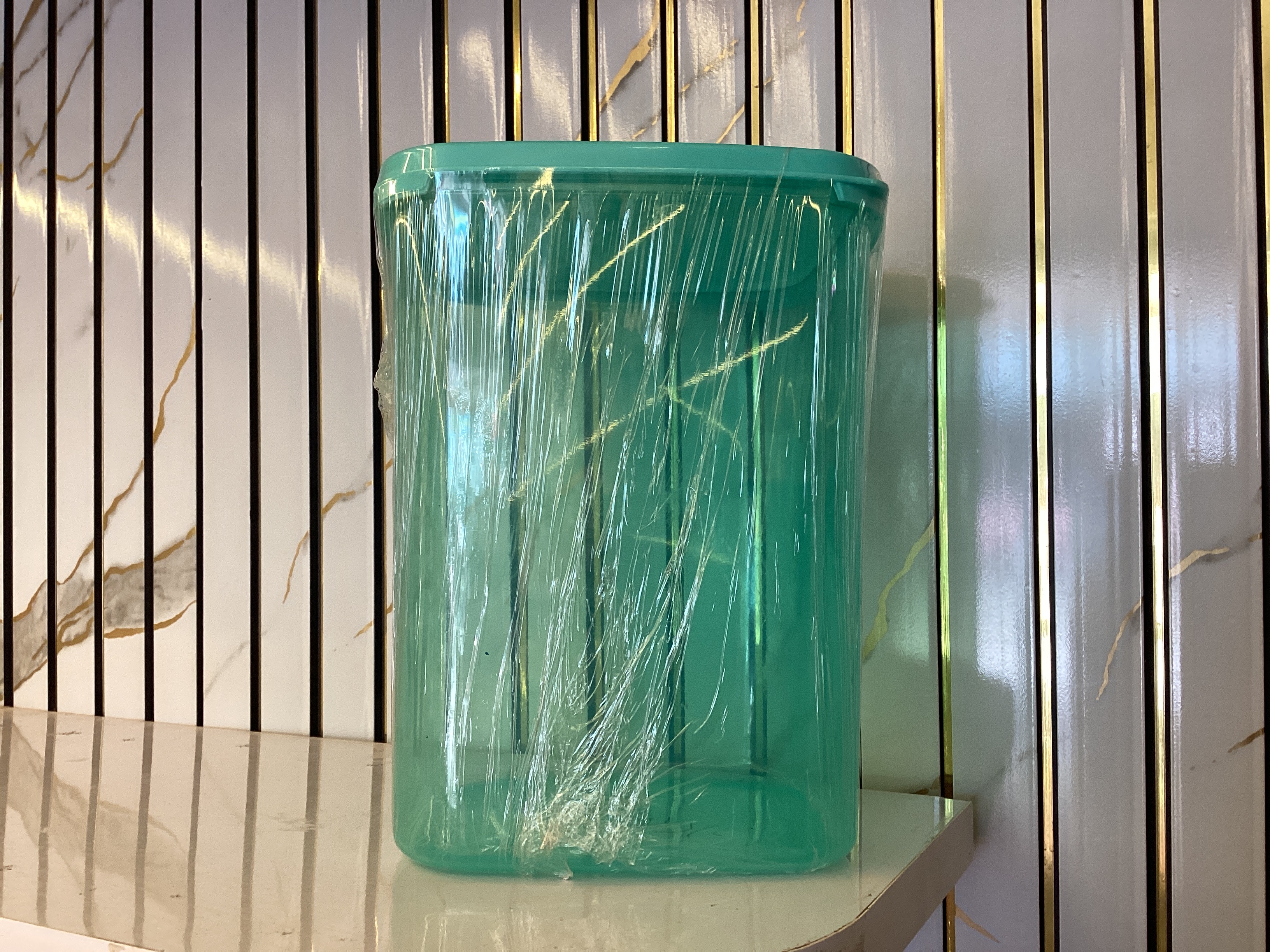 Varmora Transparent Plastic Container (850 ml) — Blue / 1850 ml