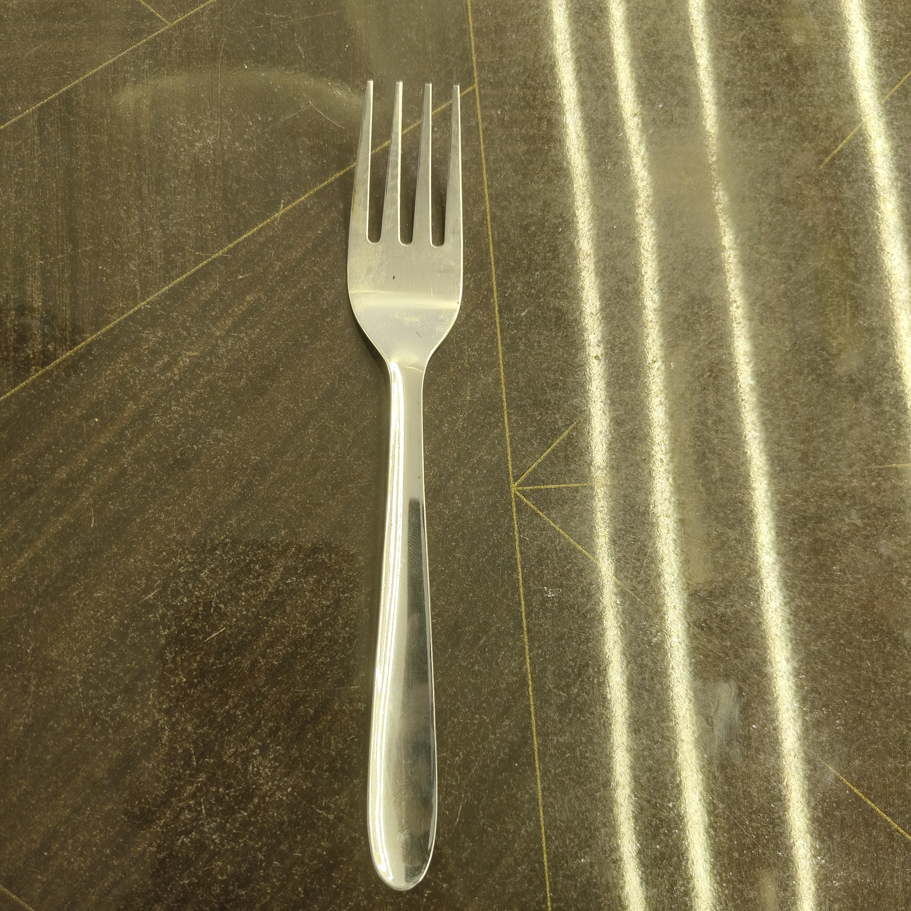 Medium Size Stainless Steel Fork (Length 15 cm)