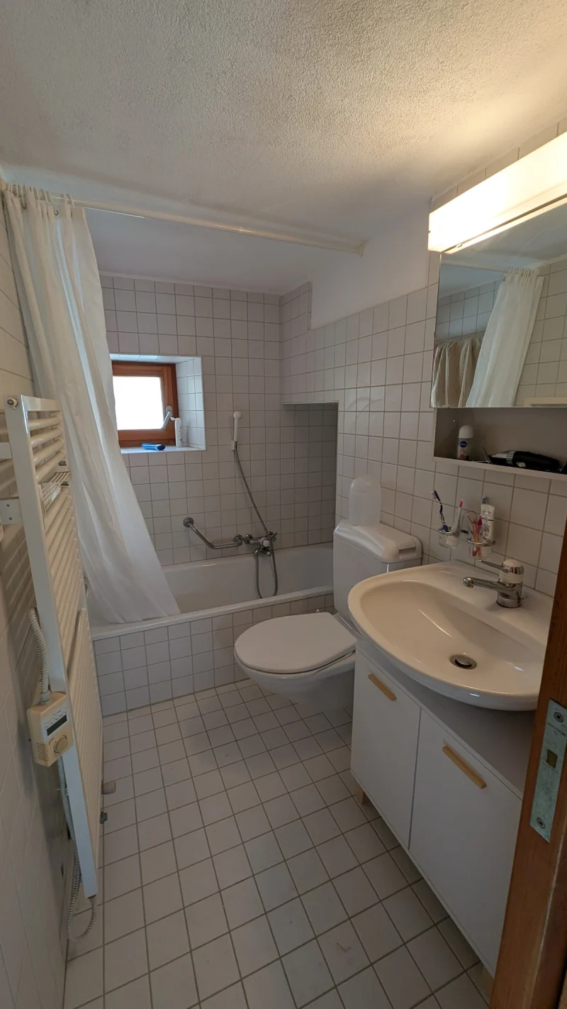 Modern bathroom with bathtub