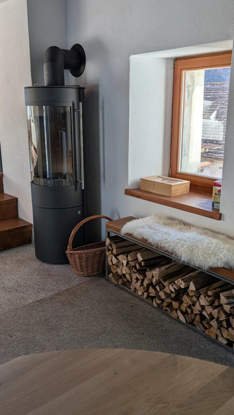 Dining space with panoramic windows