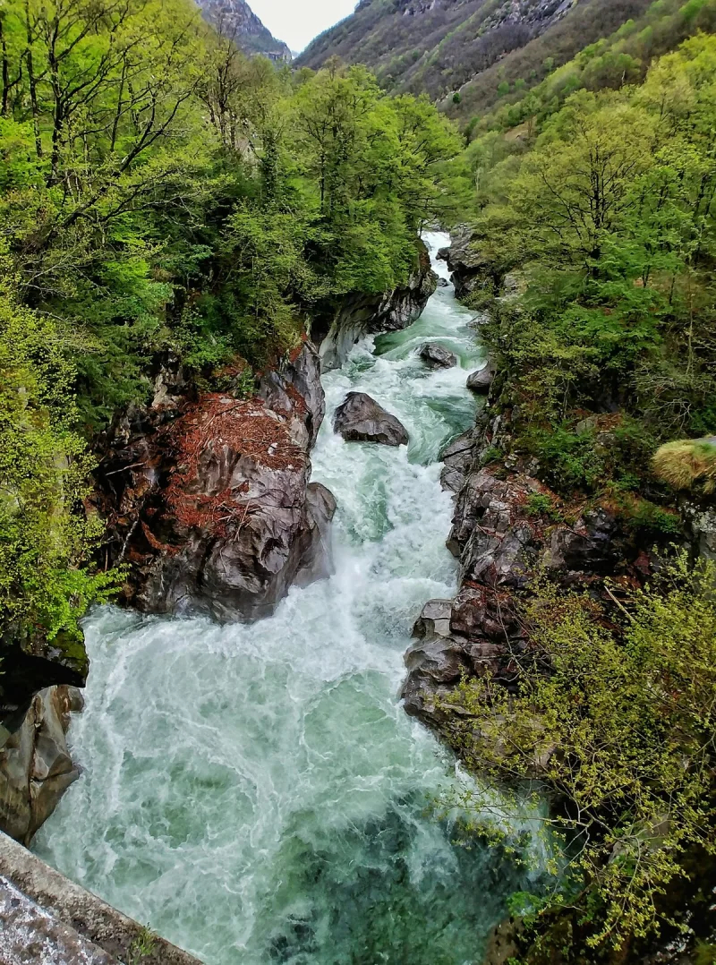 Natural swimming spot between Corippo and Lavertezzo