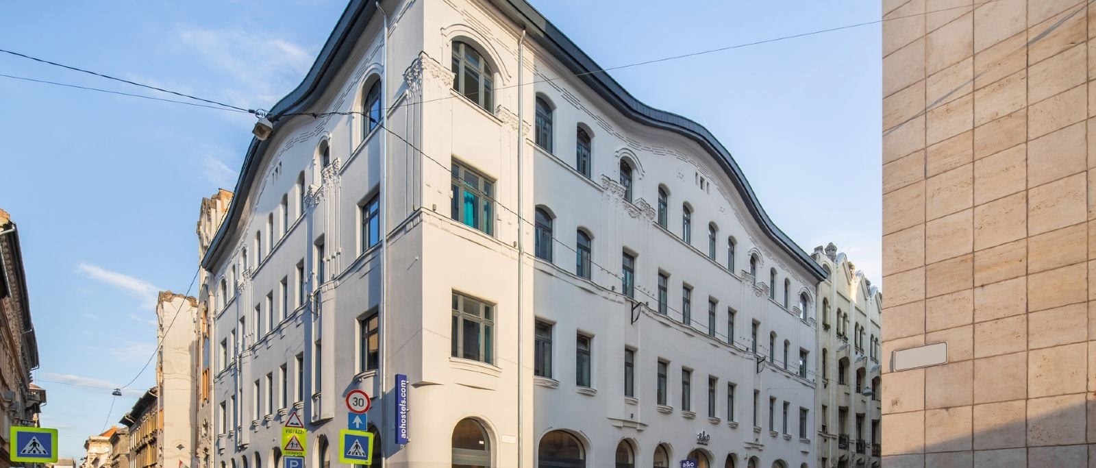 a&o Budapest City - fotoğraf 1
