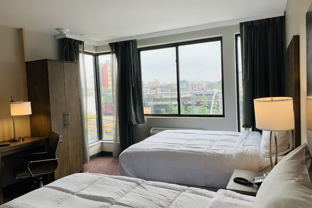 Capital Hotel Long Island City - fotoğraf 1
