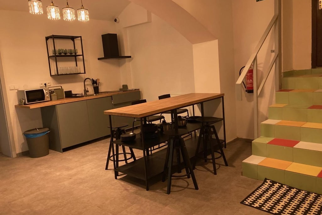 Capsule Hostel Erbenova - fotoğraf 1