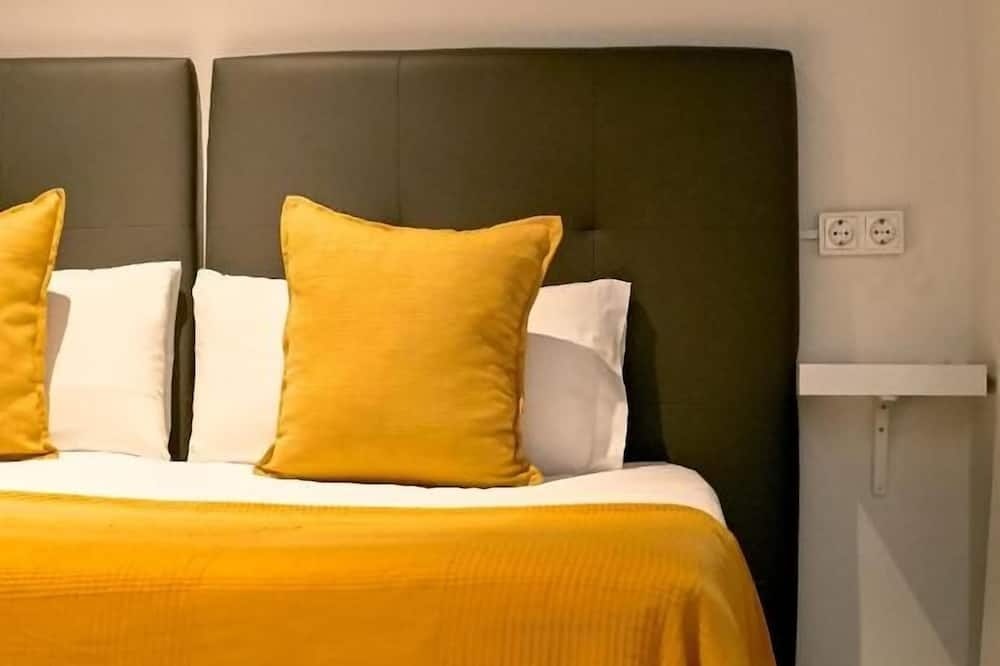 Sun & Moon Hostel - fotoğraf 1