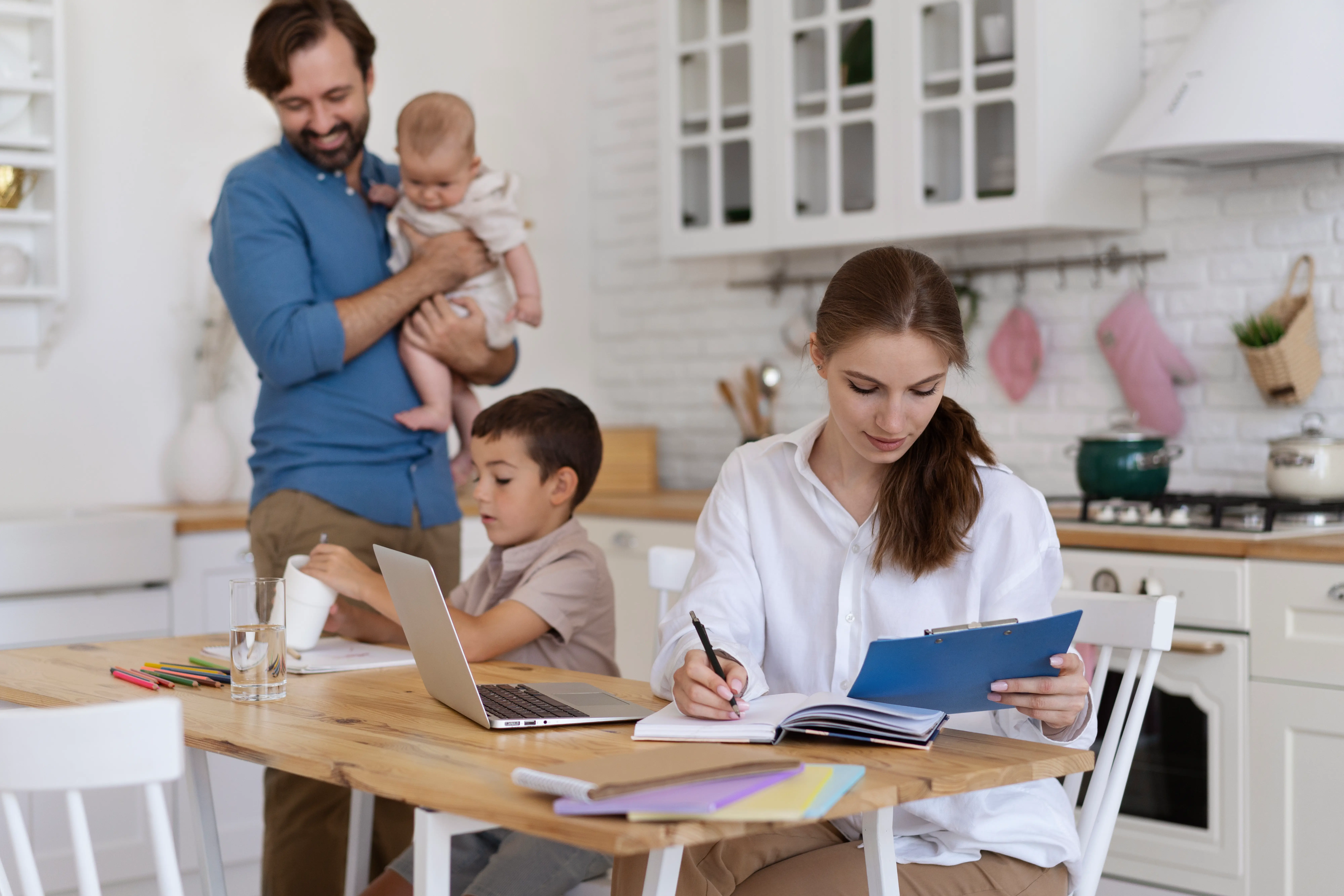 How Busy Families Can Stay Organized Throughout the Year ?