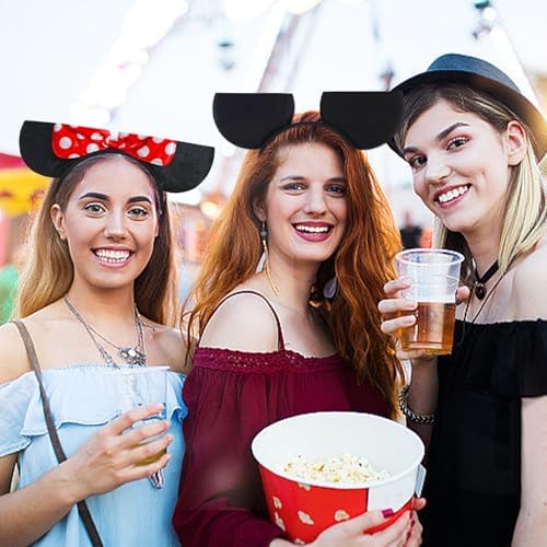 Vue 4 de Cortney Pieces Mickey Minnie