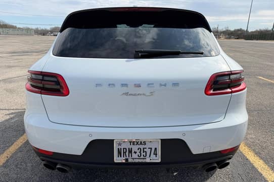 2017 PORSCHE Macan view 5
