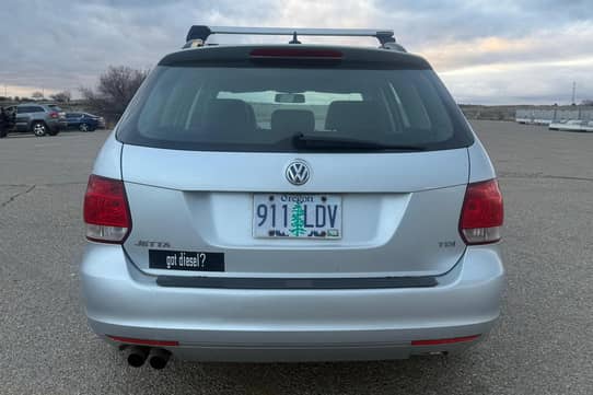 2012 VOLKSWAGEN Jetta SportWagen view 5
