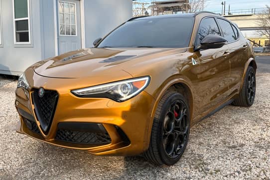 2022 ALFA ROMEO Stelvio view 4