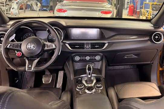 2022 ALFA ROMEO Stelvio view 6