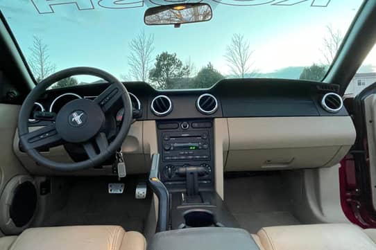 2005 FORD Mustang view 6