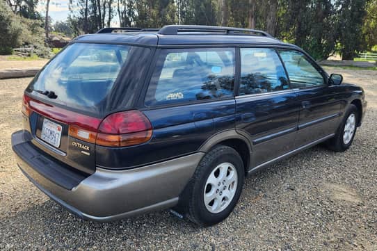 1999 SUBARU Legacy view 3