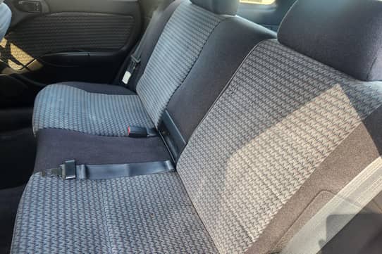 1999 SUBARU Legacy view 7