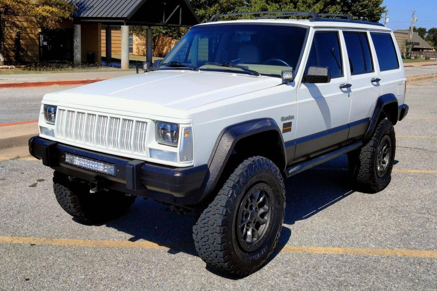 JEEP Cherokee
