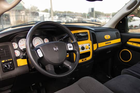 2005 DODGE Ram view 6