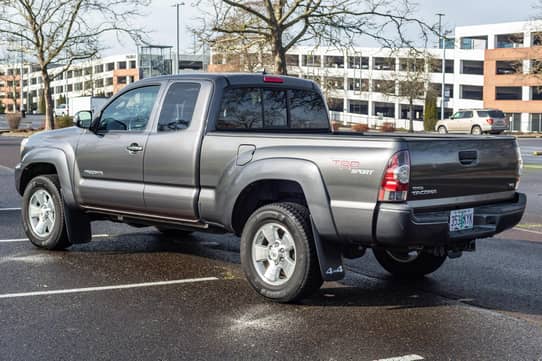 2012 TOYOTA Tacoma view 3