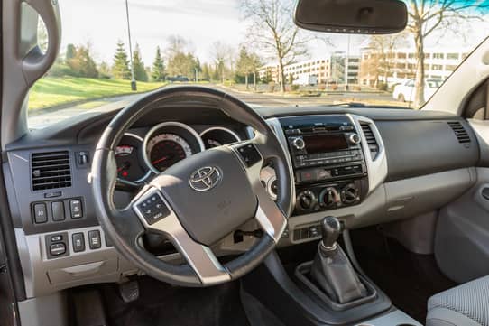 2012 TOYOTA Tacoma view 6