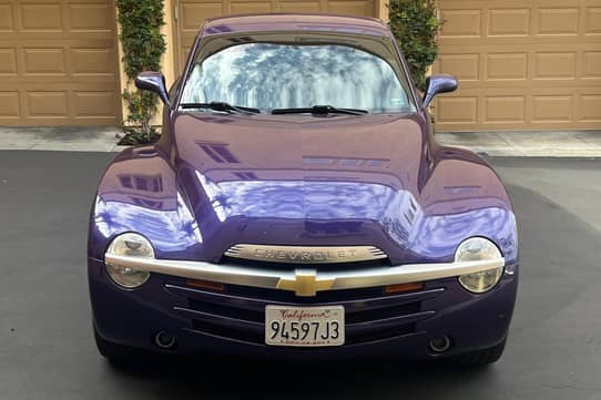 2004 CHEVROLET SSR view 2