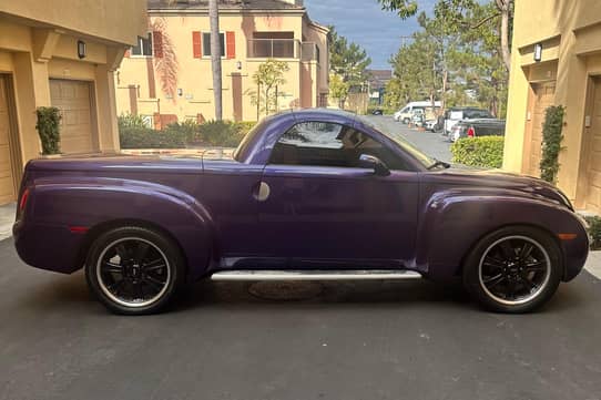 2004 CHEVROLET SSR view 4