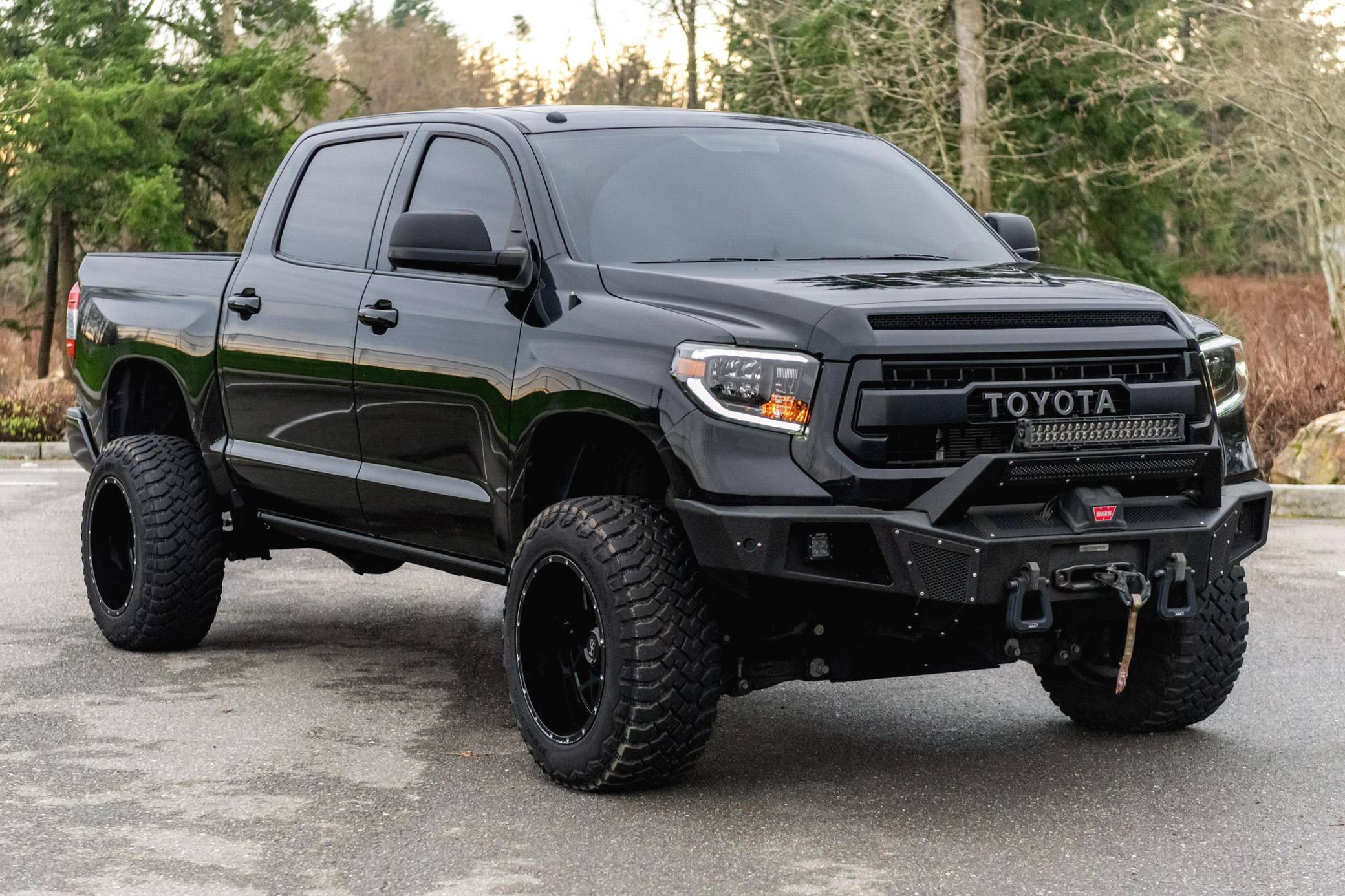 TOYOTA Tundra