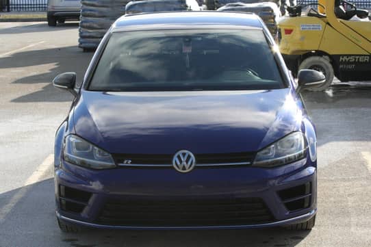 2016 VOLKSWAGEN Golf R view 2