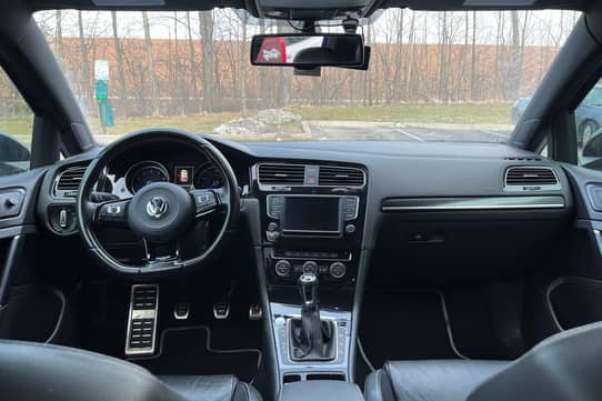 2016 VOLKSWAGEN Golf R view 6