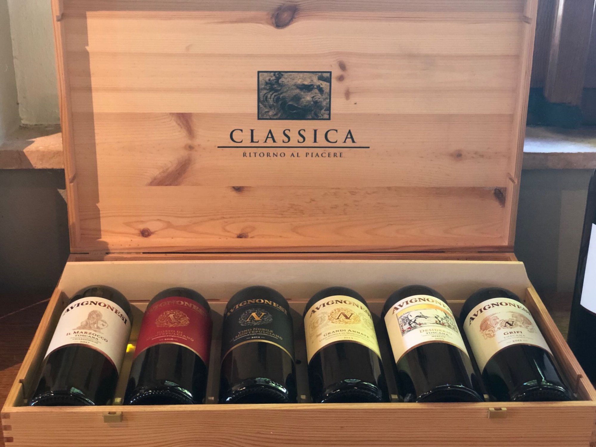 Avignonesi Classica collection in wooden presentation box — six bottles including Il Marzocco and Grifi