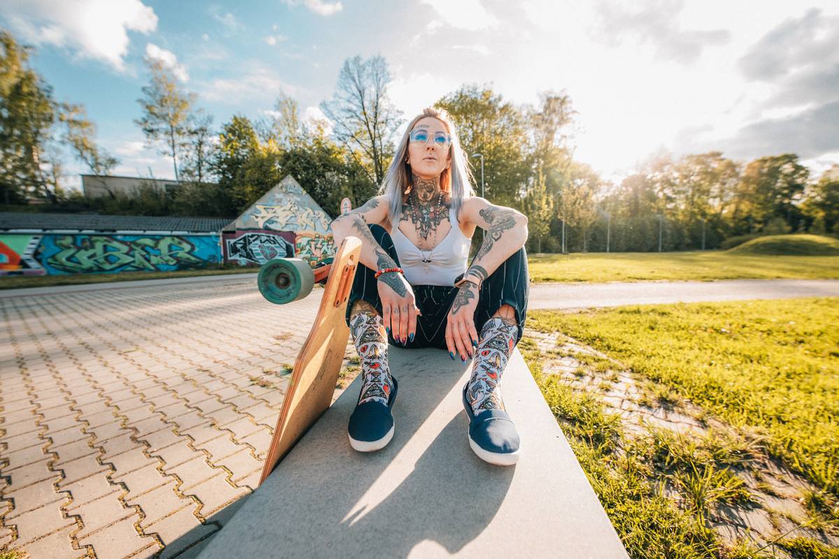 Kenjistudio - Lifestyle produkt - barevné ponožky - skatepark - longboard