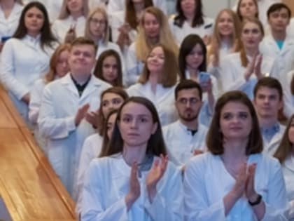 Более 700 врачей и провизоров выпустил Уральский медуниверситет в 2022 году