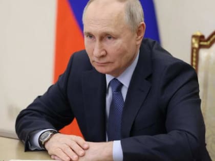 Путин поручил прописать случаи использования цифрового удостоверения вместо паспорта