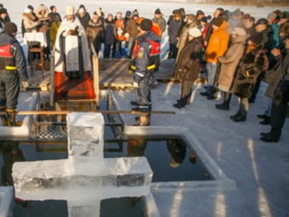 Жители Асбеста остались без крещенских купаний из-за отсутствия воды