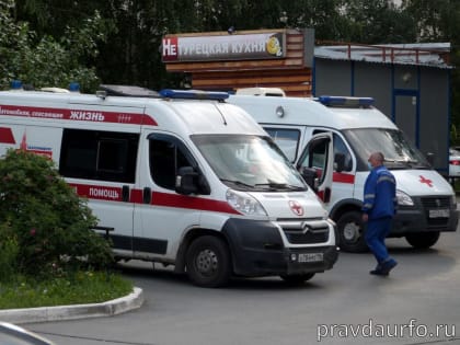 Свердловский Минздрав держит медиков на голодном пайке, а в ХМАО зовут Генпрокуратуру. Премии режут ради федеральных доплат