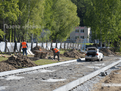 В «Самоцветах» взялись за реконструкцию стадиона: все подробности