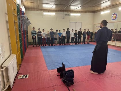 Лекцию по истории православия в Японии и мастер-класс Кендо провели в Свято-Симеоновской гимназии