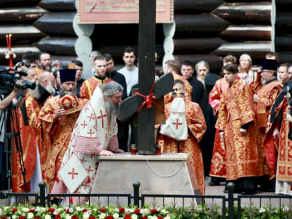 Митрополит Евгений оценил подготовку монастыря на Ганиной Яме к «Царским дням»