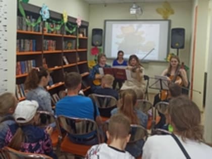 Более 830 свердловских библиотек запустили бесплатные мероприятия для школьников