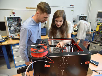 Евгений Куйвашев: спрос на выпускников свердловских колледжей вырос в два раза