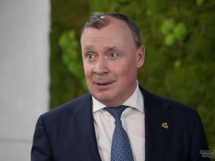 В Екатеринбурге весь район облепили листовками от имени мэра Орлова