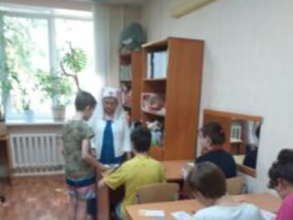 «Для них так важно быть услышанными»: Служба милосердия возобновила встречи с юными пациентами психиатрической больницы