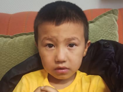В Екатеринбурге разыскивают родителей ребёнка, которого ночью нашли на улице