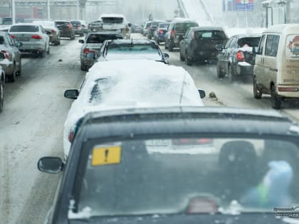 На Пермском тракте в Свердловской области затруднено движение