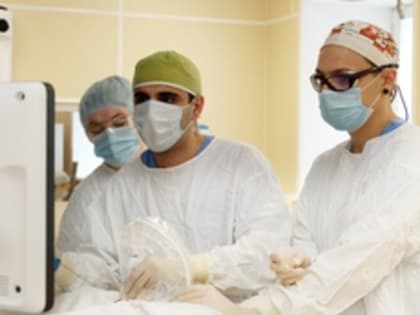 Свердловские онкологи внедрили в практику стентирование верхней полой вены, позволяющее восстановить кровоток у пациентов