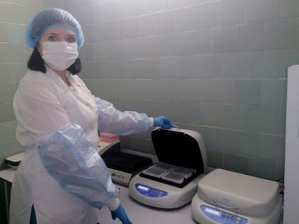 В городскую больницу Каменска-Уральского приобрели новое оборудование для оперативного диагностирования ВИЧ-инфекции