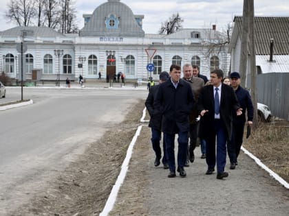 Евгений Куйвашев проверил начало строительства дома для бюджетников в Красноуфимске