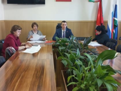 15 апреля состоялось заседание постоянной комиссии по вопросам местного самоуправления и депутатской этики Думы Тавдинского городского округа.