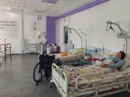 До конца года Свердловский медколледж обучит по спецпрограмме 180 профессиональных сиделок