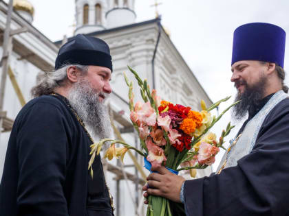 Накануне праздника Преображения Господня митрополит Евгений совершил всенощное бдение в Преображенском храме в селе Ключи